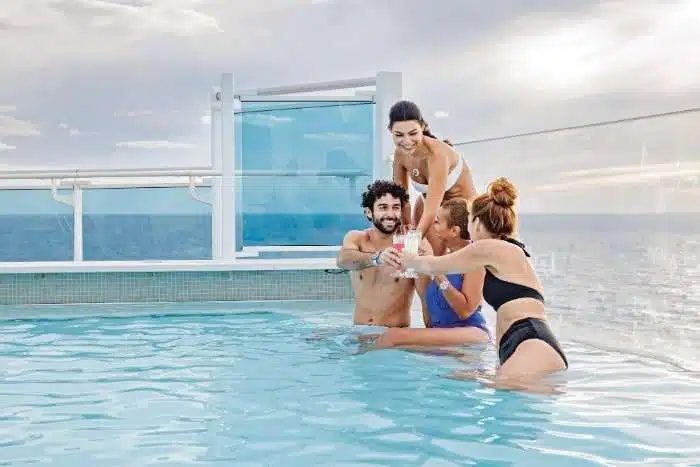 EX_2021_1107_GN_AtSea-1