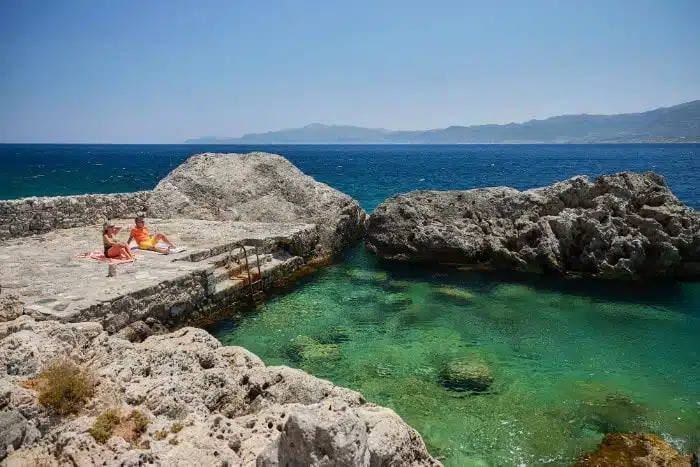 Monemvasia_swimming-gmpzqf-