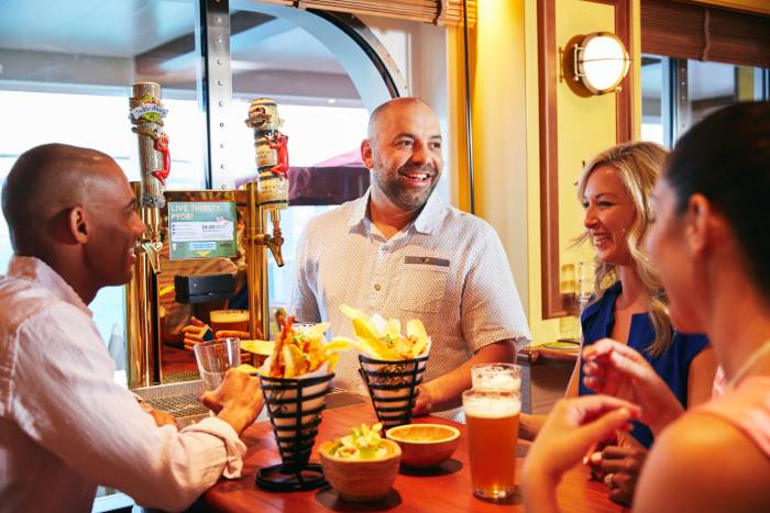 carnival-cruise-line-lifestyle Carnival Cruise Line lifestyle fun onboard